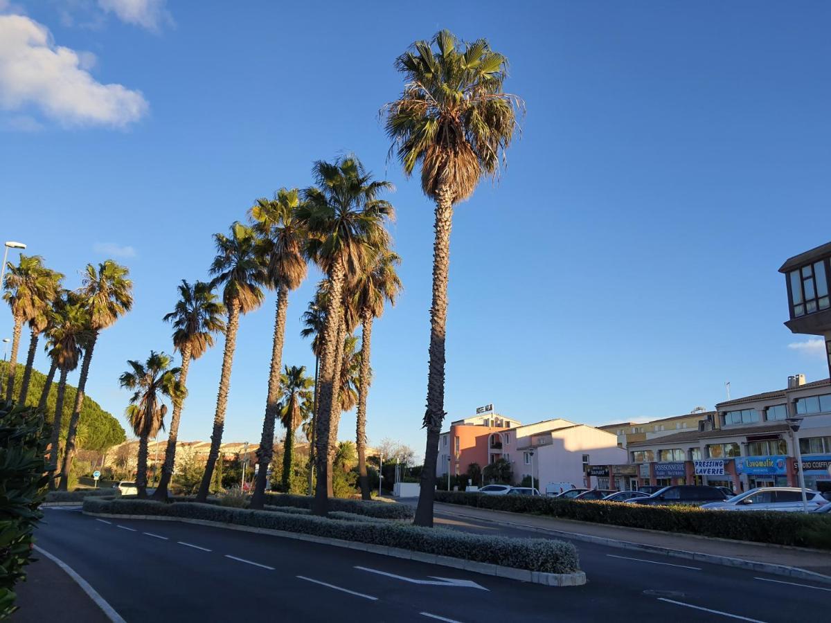 Studio 16 Le Cap D'Agde Avec Parking Prive Proche Du Centre ภายนอก รูปภาพ