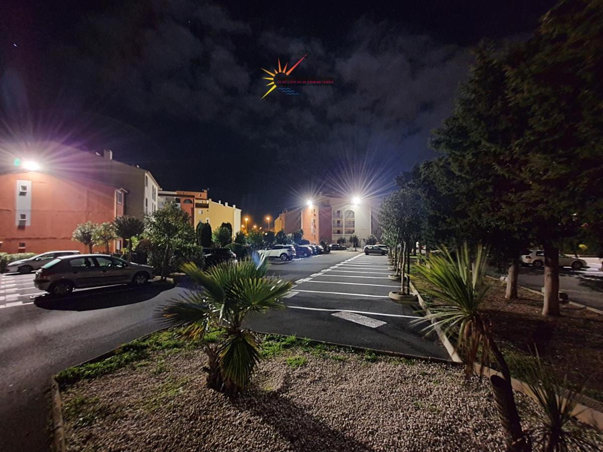 Studio 16 Le Cap D'Agde Avec Parking Prive Proche Du Centre ภายนอก รูปภาพ