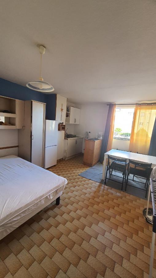 Studio 16 Le Cap D'Agde Avec Parking Prive Proche Du Centre ภายนอก รูปภาพ